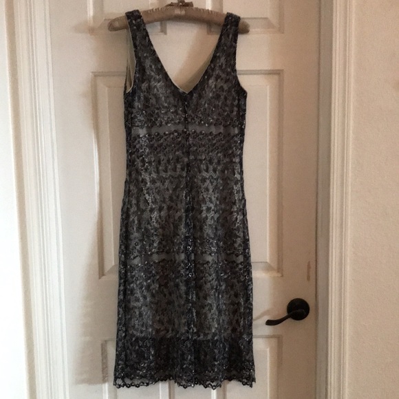 Women’s satin / lace dress - Picture 2 of 5